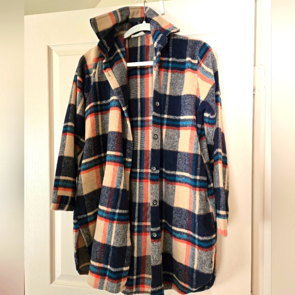 Woman's plaid shacket